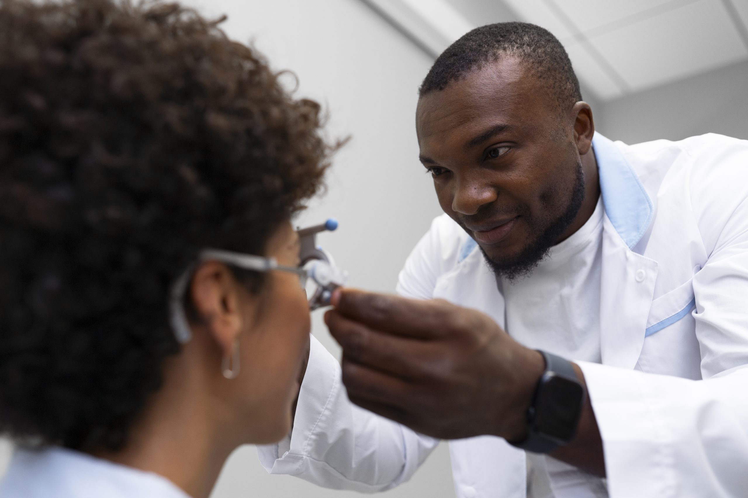 How to manage eye health problems